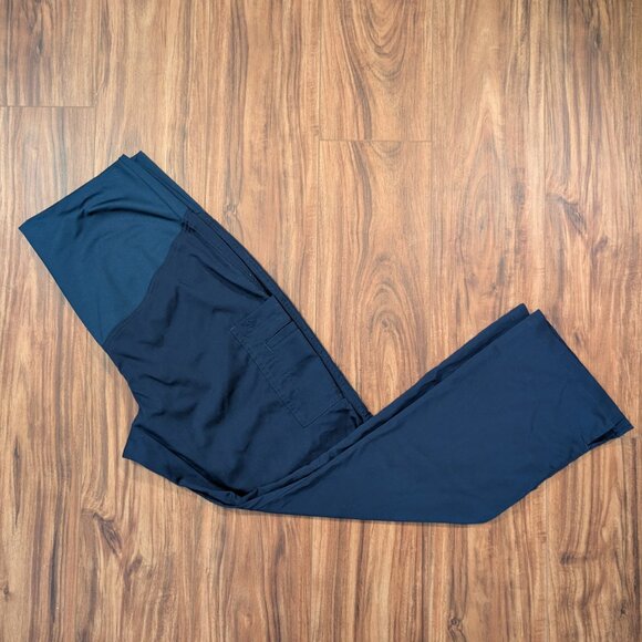 MED COUTURE Women’s Navy Maternity Scrub Carfo Pants Size Medium - Picture 2 of 8